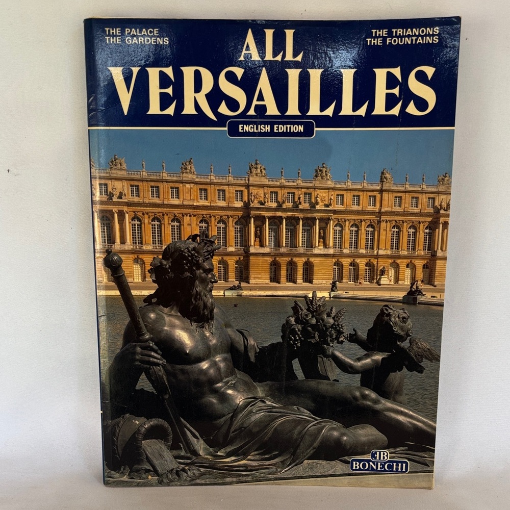 VINTAGE 1995! ALL VERSAILLES ENGLISH EDITION BOOK - TOURIST GUIDE. - Picture 1 of 12